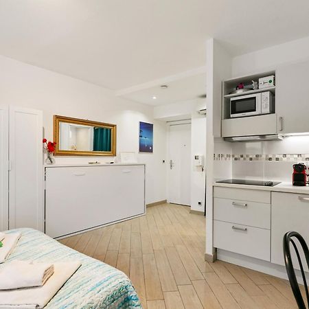 Les Oranges Five Stars Holidayhouse นีซ ภายนอก รูปภาพ