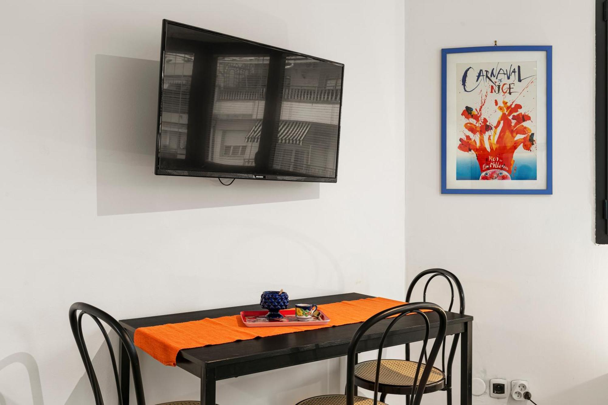 Les Oranges Five Stars Holidayhouse นีซ ภายนอก รูปภาพ